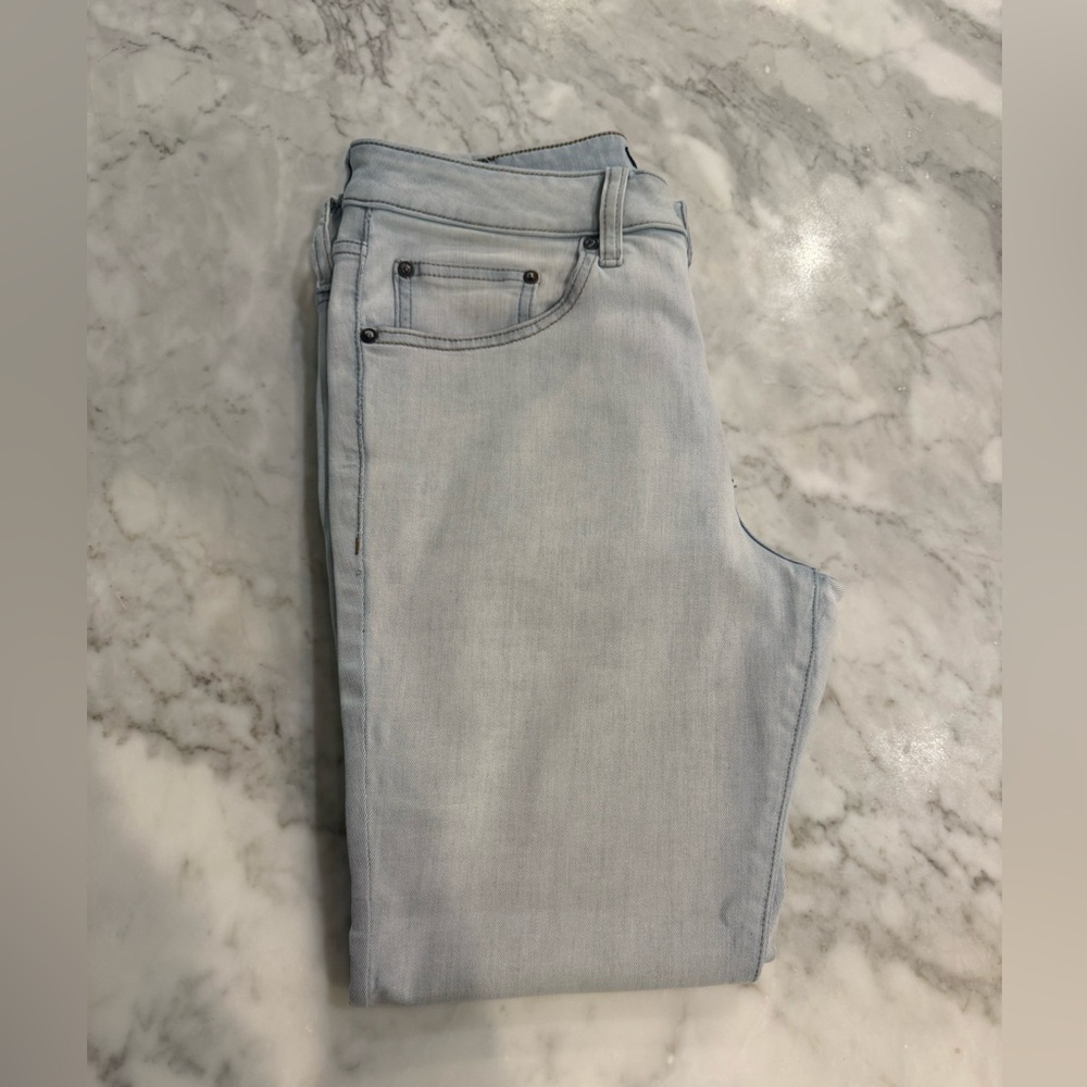 Men’s Express Light Wash Slim Hyper Stretch Jeans